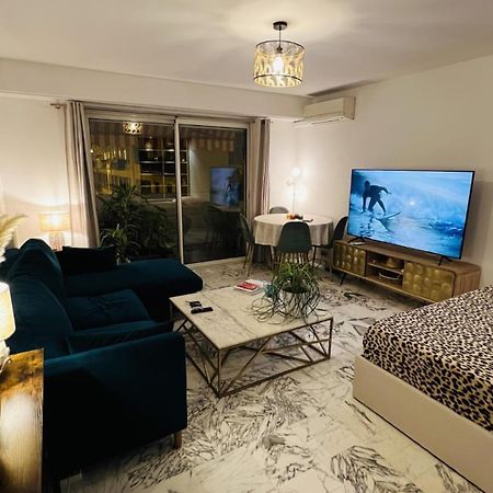 John Homestay Room In Nice Bagian luar foto