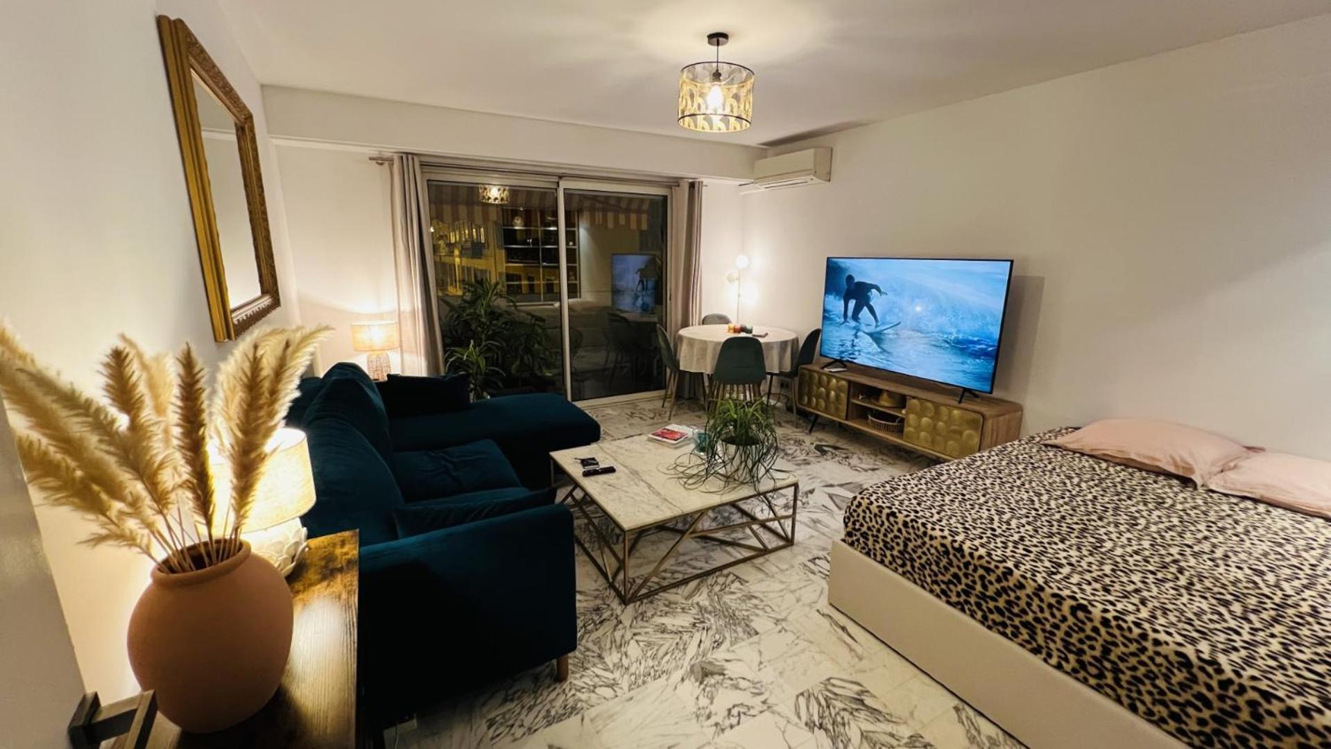 John Homestay Room In Nice Bagian luar foto
